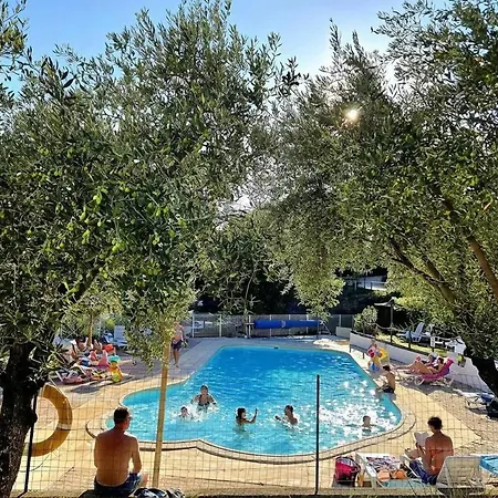 4 Etoiles - Piscine - Ccbgdai Camping 4*