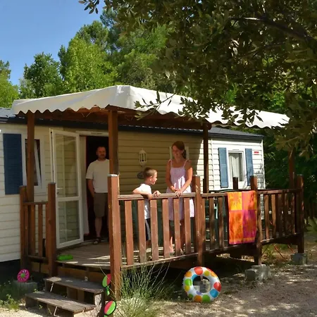 4 Etoiles - Piscine - Ccbgdai 4*